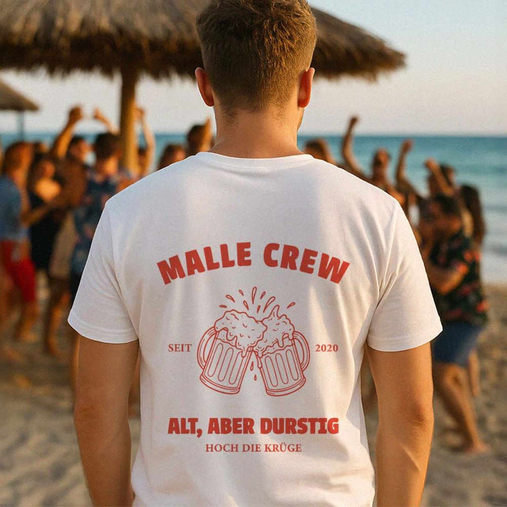 Personalisierbares T-Shirt mit Drinks und Text