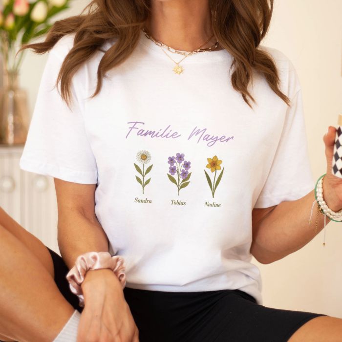 Personalisierbares T-Shirt mit Geburtsblumen